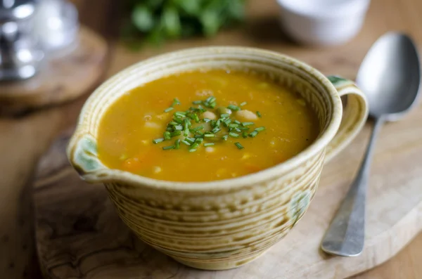 Сельский овощной суп — стоковое фото