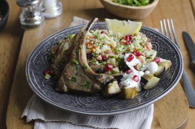 Tabbouleh ile kuzu