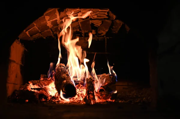 Burning Firewood Russian Oven — Stock Photo, Image