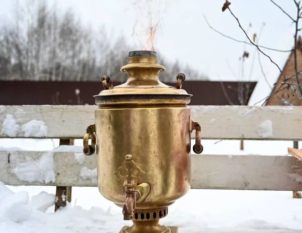 Chauffage Samovar Dans Jardin Privé Hiver Machine Thé Traditionnelle Russe — Photo