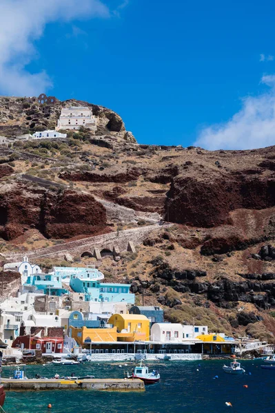 Utsikt Från Havet Oia Hamn Santorini Grekland Unik Arkitektur Båtar — Stockfoto