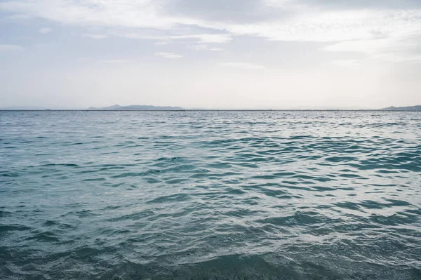 Hermoso Paisaje Del Mar Egeo Atenas Día Nublado Siluetas Islas — Foto de Stock