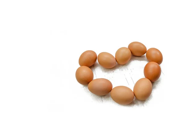 Uovo Pollo Forma Cuore Con Sfondo Spazio Messaggio — Foto Stock