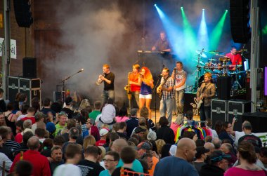 Açık performans Yerel Grup