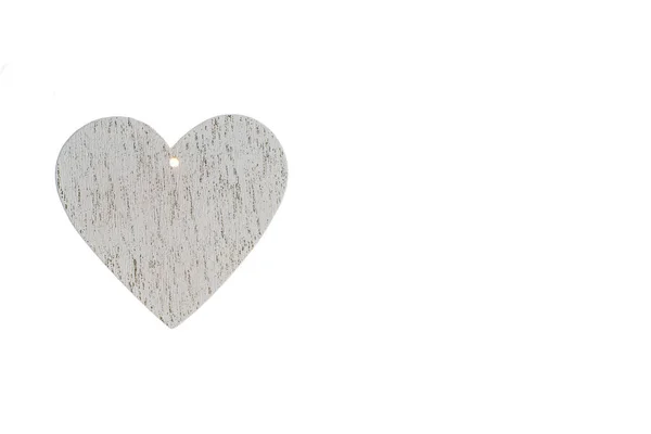 Белое Сердце Блестками Белом Фоне Изолировано Рождественская Ёлка Виде Деревянного — стоковое фото