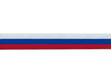 Rus bayrağı. Kurdele Rus bayrağının renkleriyle boyanmıştır. Tecavüz tohumu. Uzun ve dar. İzole edilmiş. Yatay olarak. Üç renkli. Rusya 'nın sembolü.