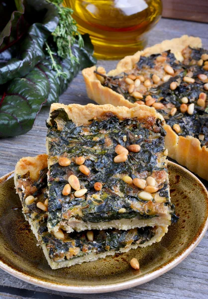 Tart with chard and minced — Stock Photo, Image