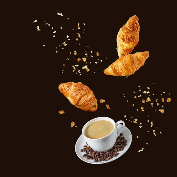 Mantequilla Recién Horneada Turrón Nueces Trituradas Croissants Desayuno Taza Café — Foto de Stock