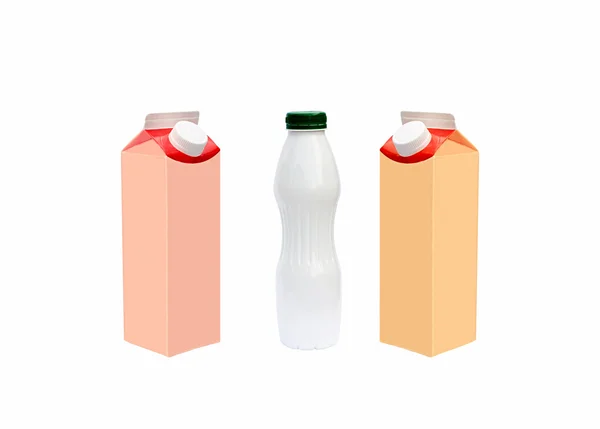 Melk in een pakket en een fles — Stockfoto