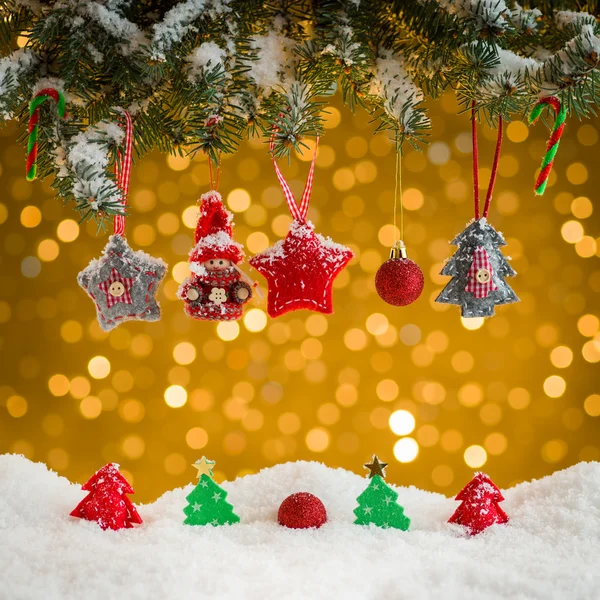 Decoração de Natal em terreno dourado — Fotografia de Stock