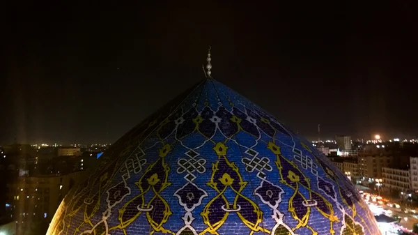 Cúpula mezquita peligrosa — Foto de Stock