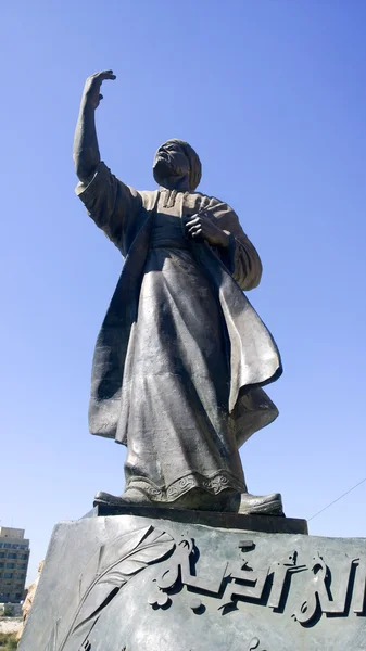Statue des Dichters abu taib al-mutanabi — Stockfoto