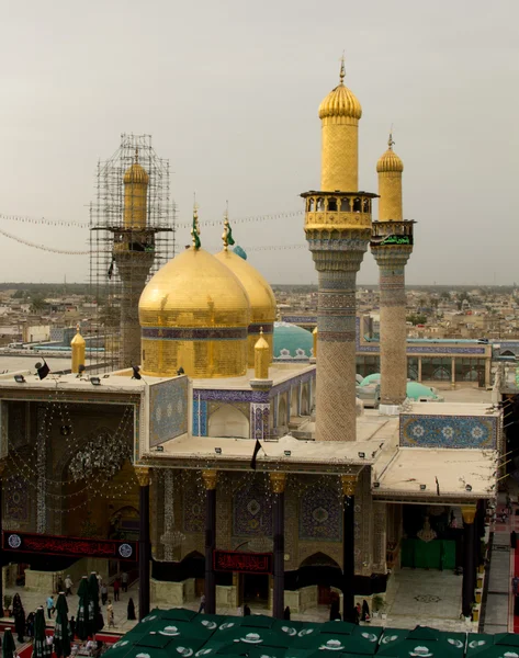 O santuário do Imame Moussa al Kadhim — Fotografia de Stock