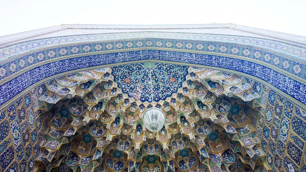 Πόρτα του παρεκκλήσι του ιμάμη Αλί Αλ-Rida — Φωτογραφία Αρχείου