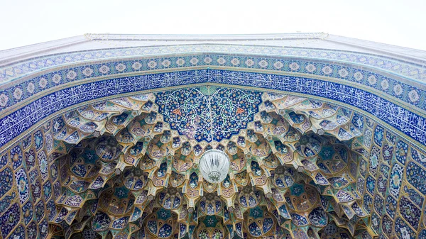 Porta do santuário do Imame Ali al-Rida — Fotografia de Stock