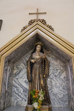 Bakire Meryem heykeli