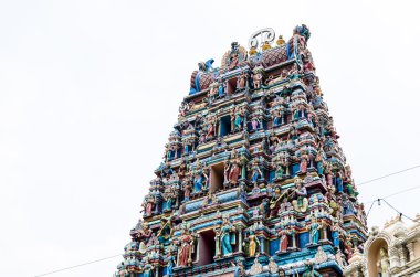 Sri Mariamman Temple Maha Kuala Lumpur, Malezya en eski ve en zengin Hindu tapınağı olduğunu.