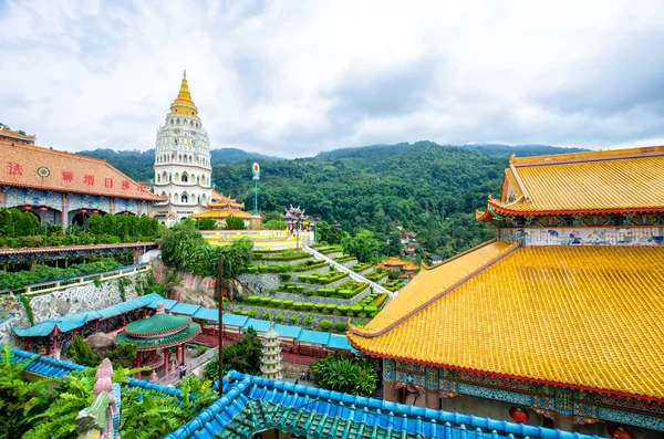 Kek Lok Si temple a Buddhist temple situated in Air Itam in Penang. — Stock Photo, Image