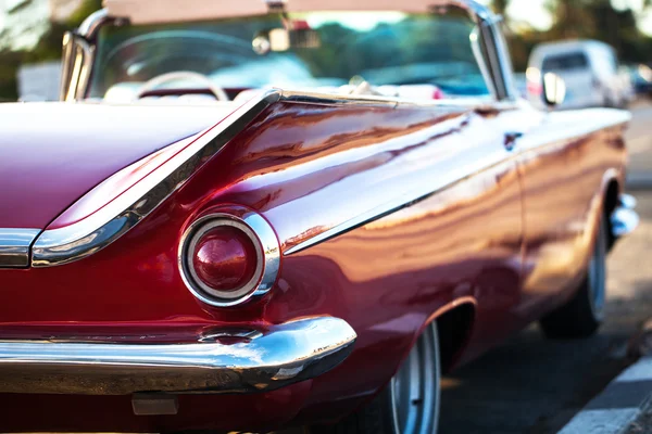 HAVANA,CUBA - DECEMBER 18, 2012: Cuba red classic car in rear view — Stock Photo, Image