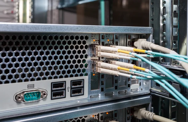 Redundancy fiber optic connections on a server for high performance — Stock Photo, Image