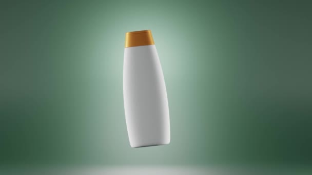 Косметическая бутылка, натуральный продукт красоты на зеленом фоне. Белый шампунь трубки или лосьон с золотой крышкой, волосы и уход за телом, эко макет контейнера. Реклама 3D анимации в пустой упаковке — стоковое видео