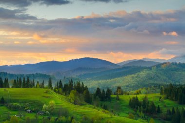 Karpat Dağ Manzaralı