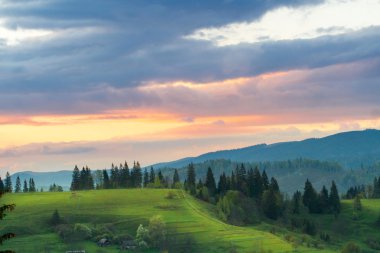Karpat Dağ Manzaralı