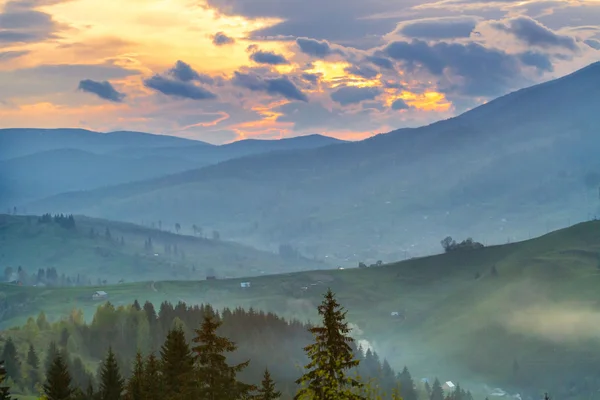 Carpathian mountain view — Stock Photo, Image