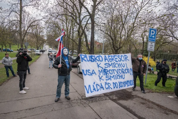 Prague April 2021 Torget Nemtsov Bredvid Den Ryska Ambassaden Var Royaltyfria Stockbilder