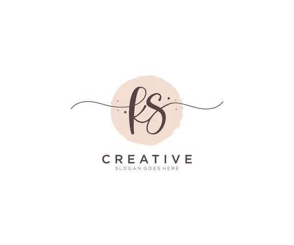 Feminine Logo Belleza Monograma Elegante Logotipo Diseño Logotipo Escritura Mano — Vector de stock