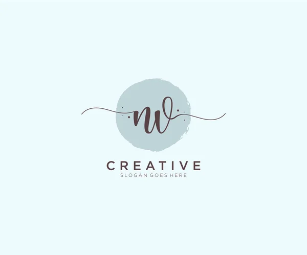 Feminine Logo Belleza Monograma Elegante Diseño Del Logotipo Logotipo Escritura — Vector de stock