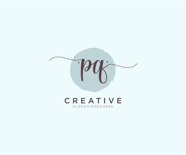 Feminine Logo Beauty Monogram Elegant Logo Design Handwriting Logo Initial — Stock Vector