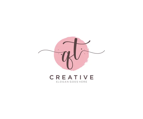 Feminine Logo Beauty Monogram Elegant Logo Design Handwriting Logo Initial — Vector de stock