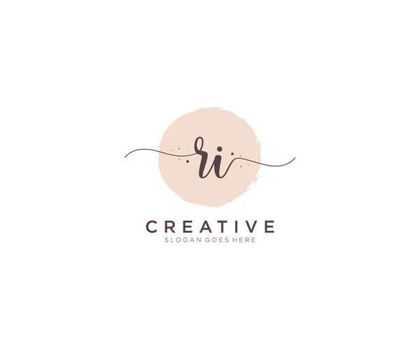 Vrouwelijk Logo Schoonheid Monogram Elegant Logo Ontwerp Handschrift Logo Van — Stockvector