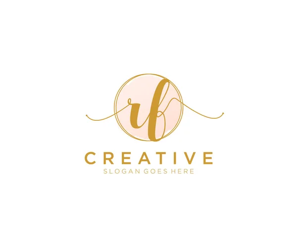 Feminine Logo Beauty Monogram Elegant Logo Design Handwriting Logo Initial — Stock Vector