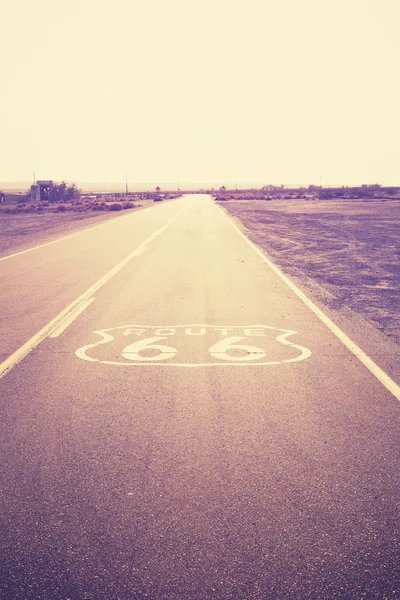 Vintage filtrovaný obrázek slavné Route 66. — Stock fotografie