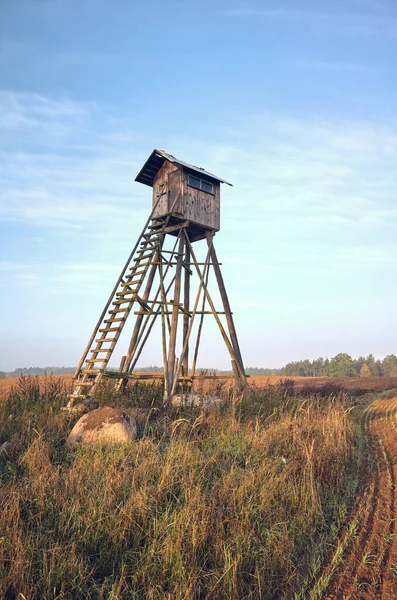 Elevated Wooden Hunting Blind Field Early Morning — Stock Photo, Image
