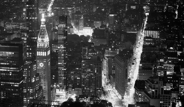 Svart Och Vitt Flygfoto Manhattan Dimmig Natt New York City — Stockfoto