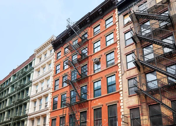 Edificios Antiguos Con Escaleras Incendios Hierro Nueva York Estados Unidos — Foto de Stock