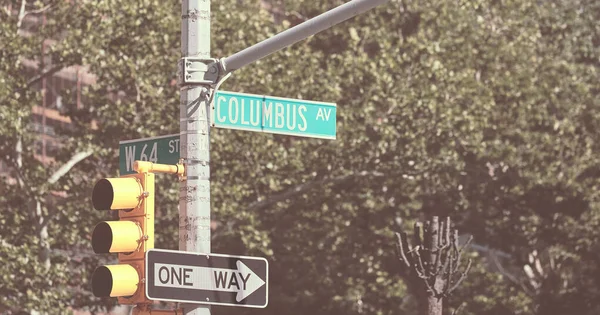 Traffic Lights Columbus Avenue One Way Street Signs New York — Φωτογραφία Αρχείου