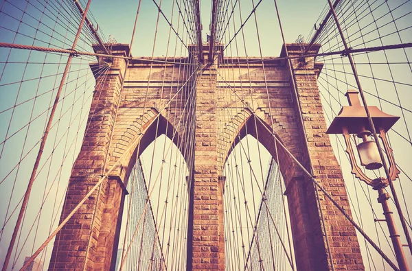 Retro Stilizált Kép Brooklyn Bridge Utcai Lámpával New York City — Stock Fotó