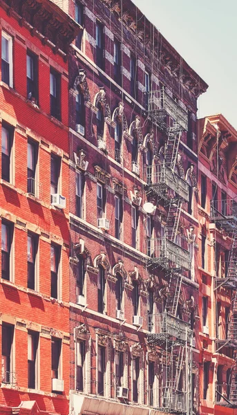 Staré Budovy Požárními Schodišti New Yorku Barevné Tónování Aplikováno Usa — Stock fotografie