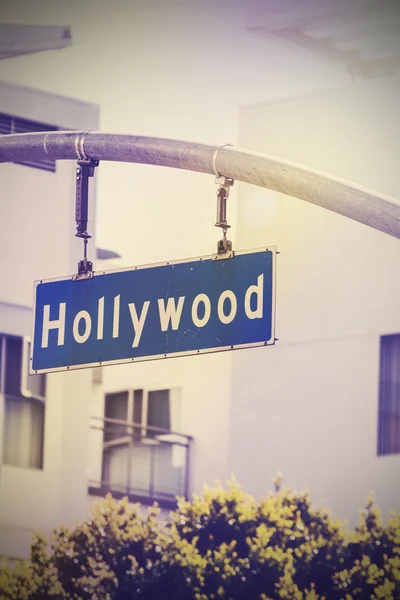 Vintage gambar Hollywood tanda jalan di Hollywood, Amerika Serikat . — Stok Foto