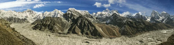 Panoramik dağ herhangi bir zamanda aralığı, nepal — Stok fotoğraf