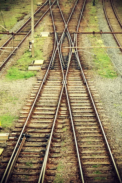 Vintage retro imagem filtrada de trilhos ferroviários . — Fotografia de Stock