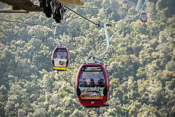 Sky safari cable car taronga zoo cable car sydney australia Stock