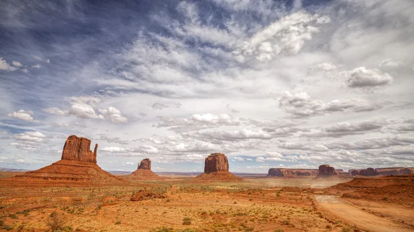 Monument Valley Navajo Tribal Park, Utah, Estados Unidos . —  Fotos de Stock