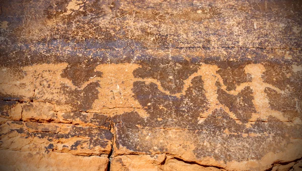 Antichi petroglifi sulla roccia, Valley of Fire State Park, USA . — Foto Stock