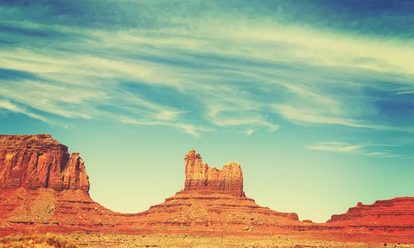 Retro staré filmové styl skalní útvary v Monument Valley, Usa. — Stock fotografie