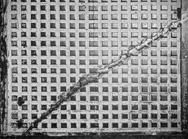 B&W grunge industrial background or texture made of old hatch — Stock Photo, Image